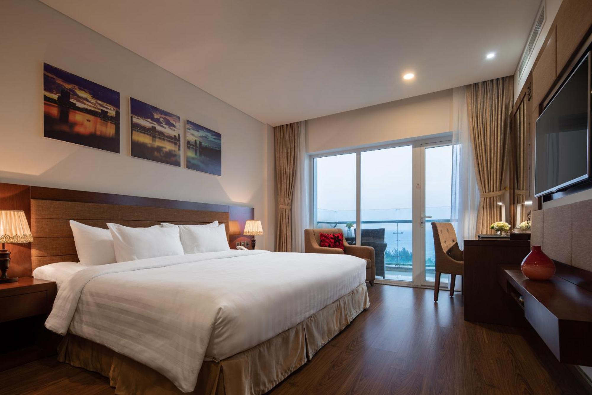 Gold Coast Hotel Resort & Spa Dong Hoi Exteriör bild