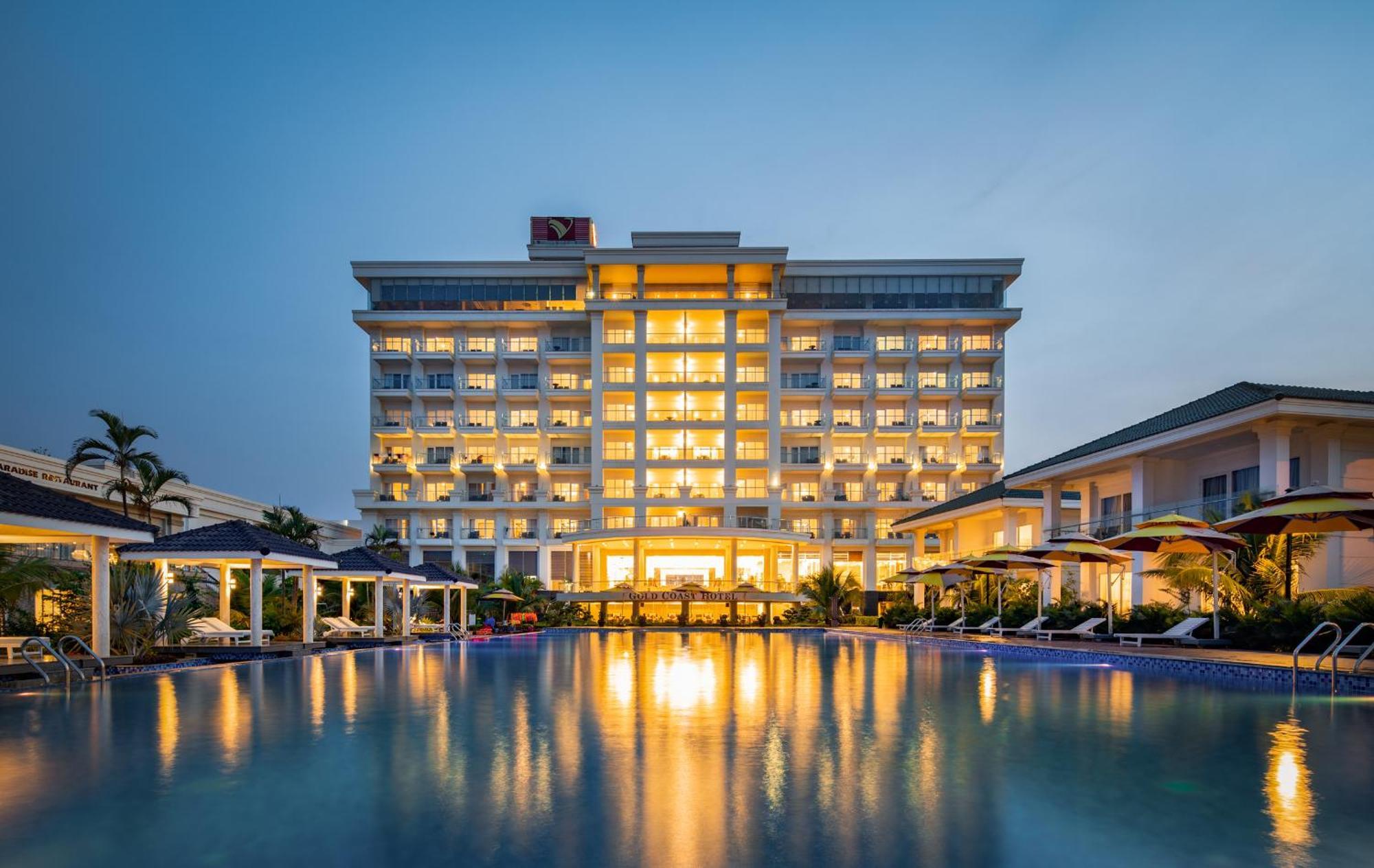 Gold Coast Hotel Resort & Spa Dong Hoi Exteriör bild